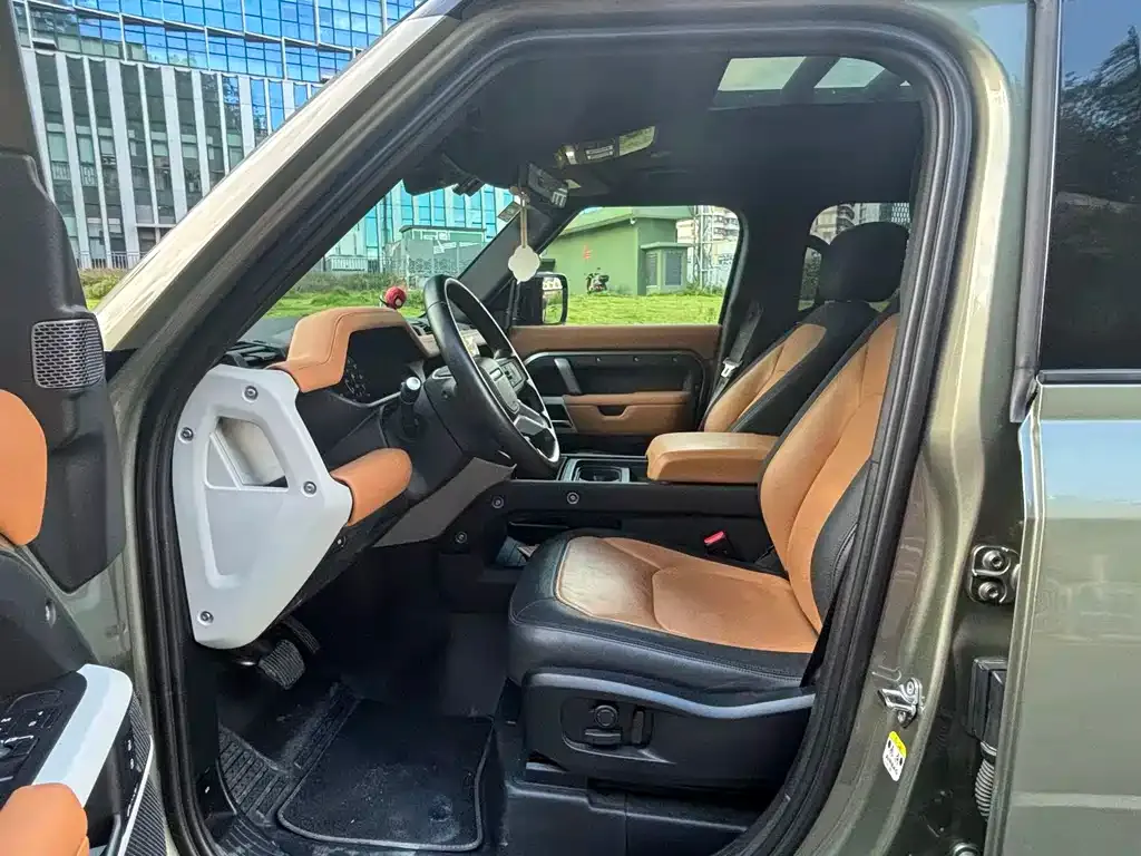 Land Rover Defender 2023 из CN, фото 4