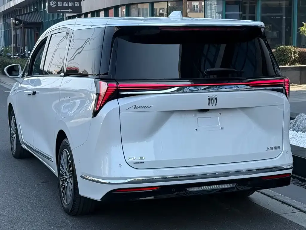 Buick GL8 Hybrid 2024 из CN, фото 4