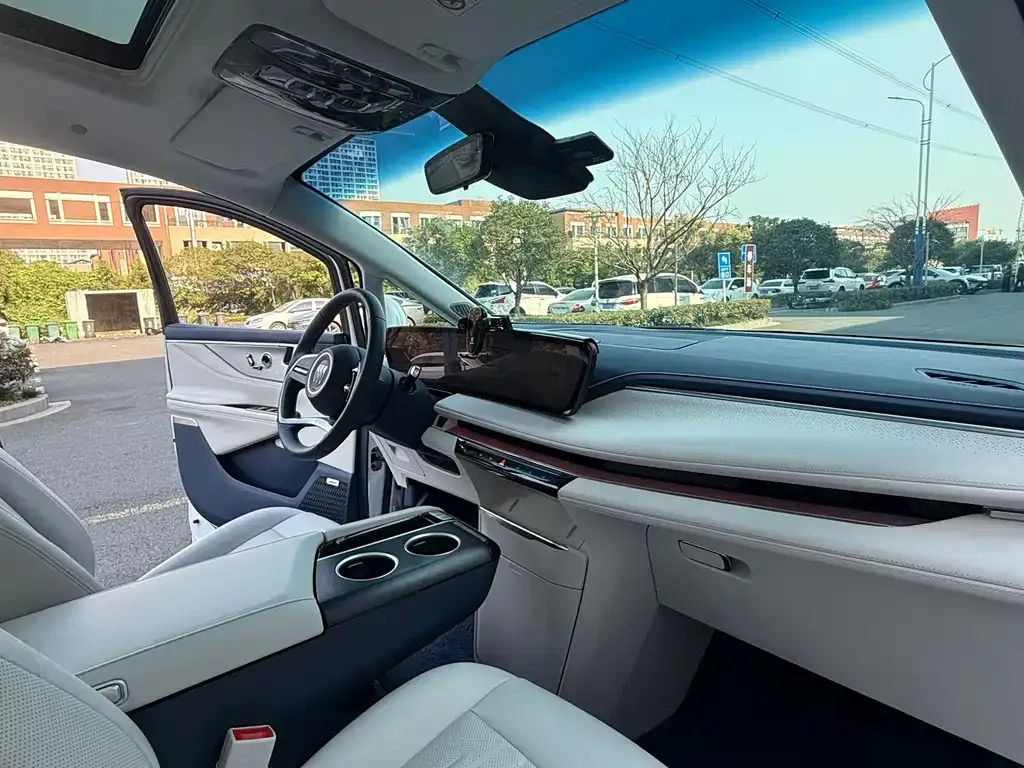 Buick GL8 Hybrid 2024 из CN, фото 7