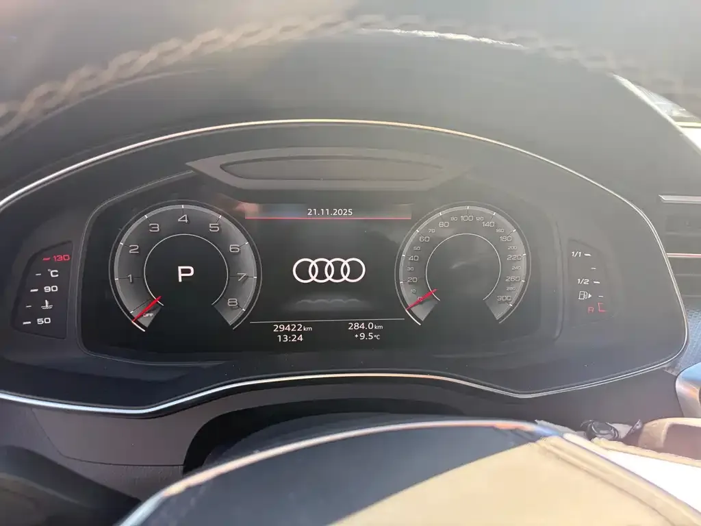 Audi A6L 2024 из CN, фото 9