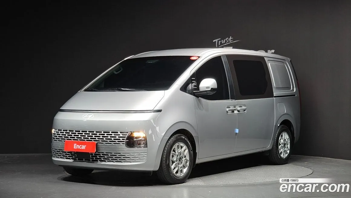 Hyundai Staria 2025 из KR, фото 1