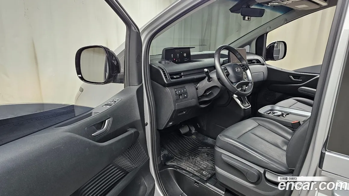 Hyundai Staria 2025 из KR, фото 10