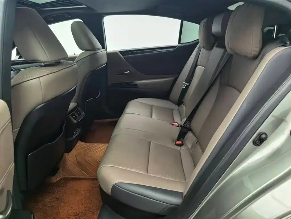 Lexus ES 2023 из CN, фото 10