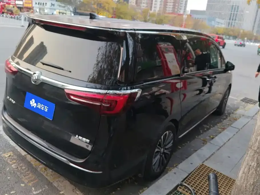 Buick GL8 2023 из CN, фото 3