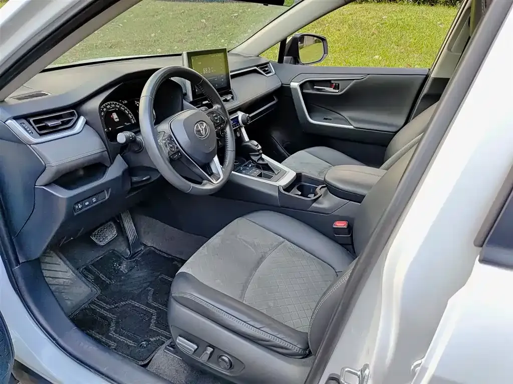 Toyota RAV4 2022 из CN, фото 7
