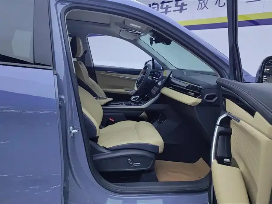 Geely Boyue L 2024 из CN, фото 8