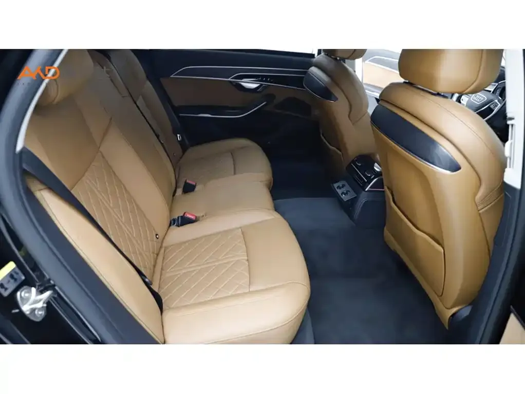 Audi A8 2023 из CN, фото 8