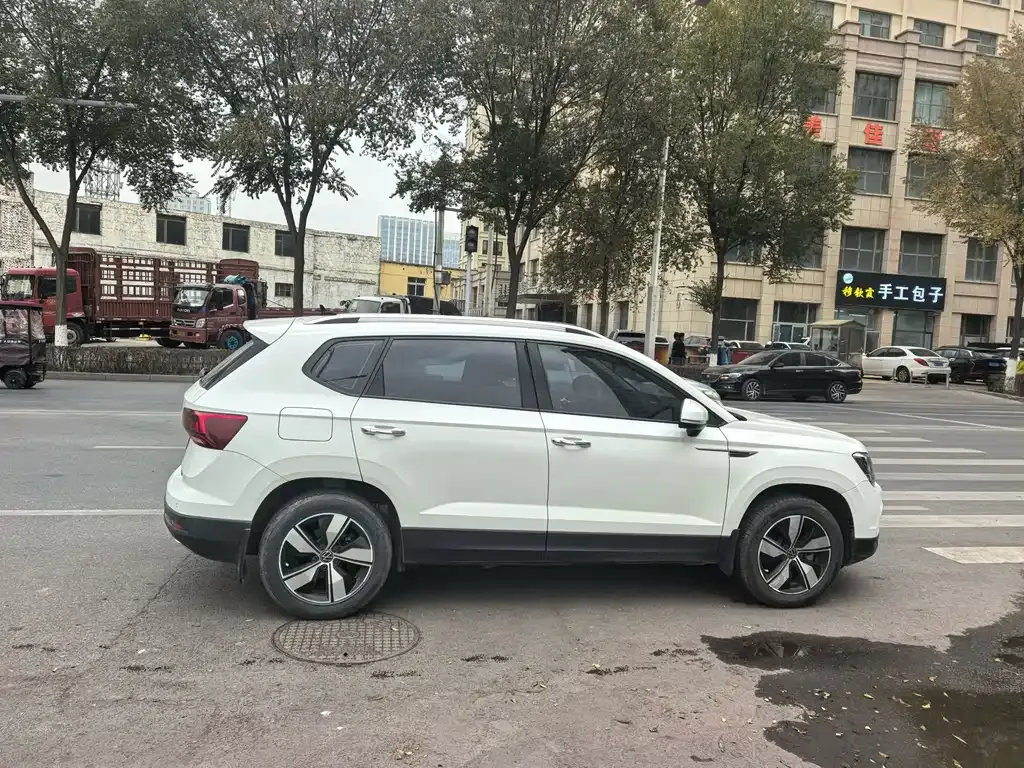 Volkswagen Tharu 2022 из CN, фото 8