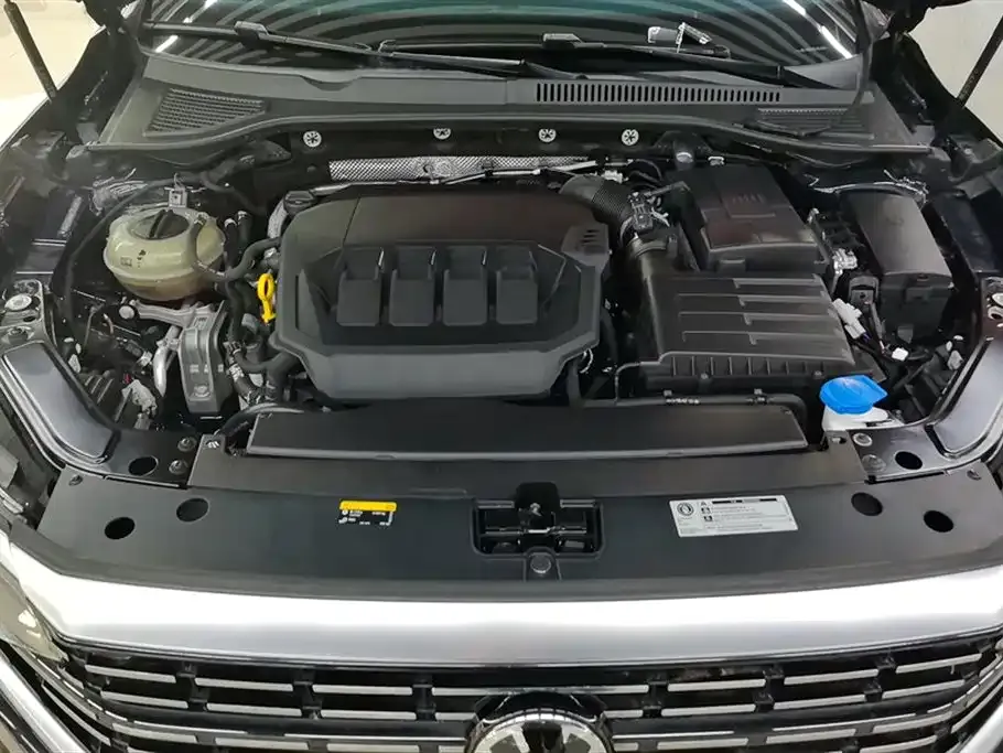 Volkswagen Passat 2022 из CN, фото 10