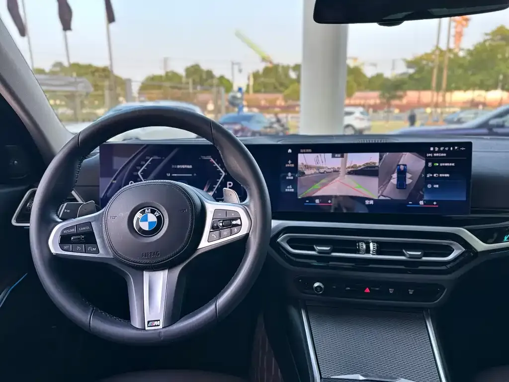 BMW 3 Series 2023 из CN, фото 10