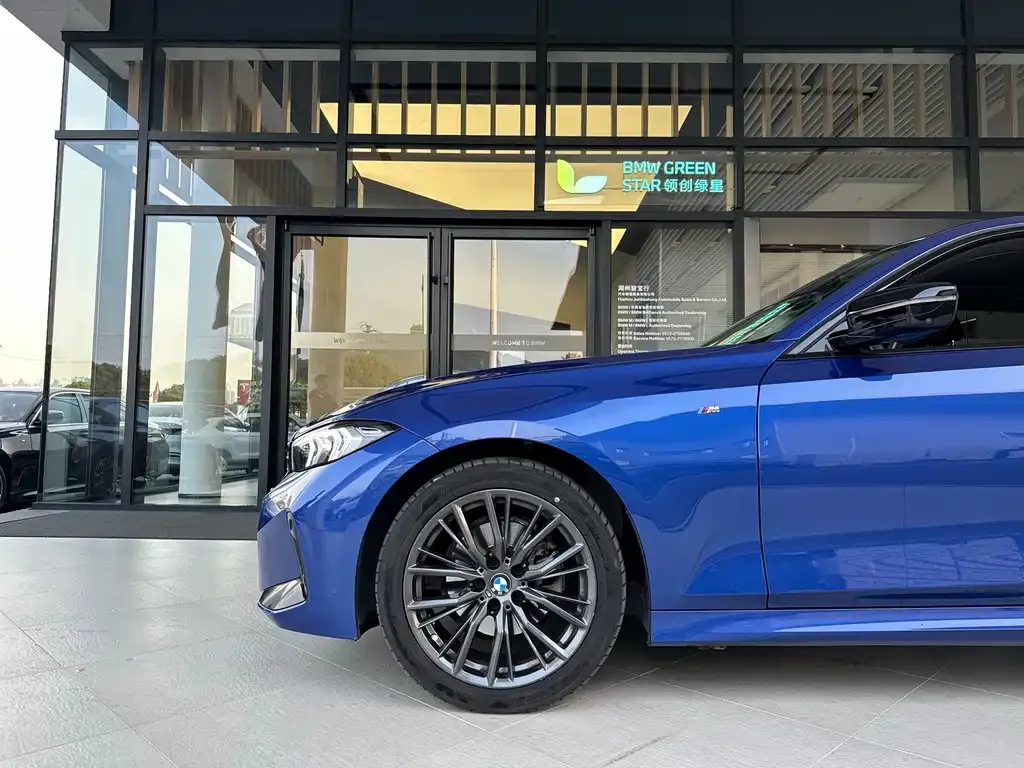 BMW 3 Series 2023 из CN, фото 6