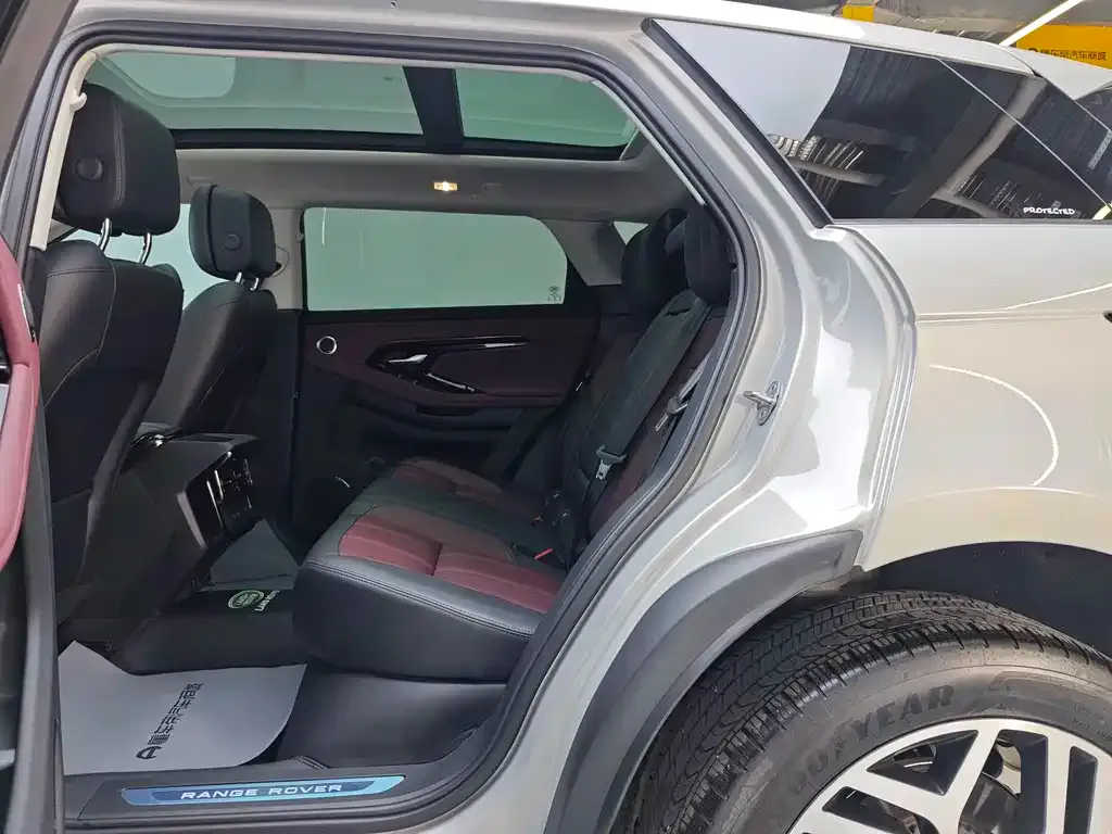 Land Rover Evoque 2024 из CN, фото 10