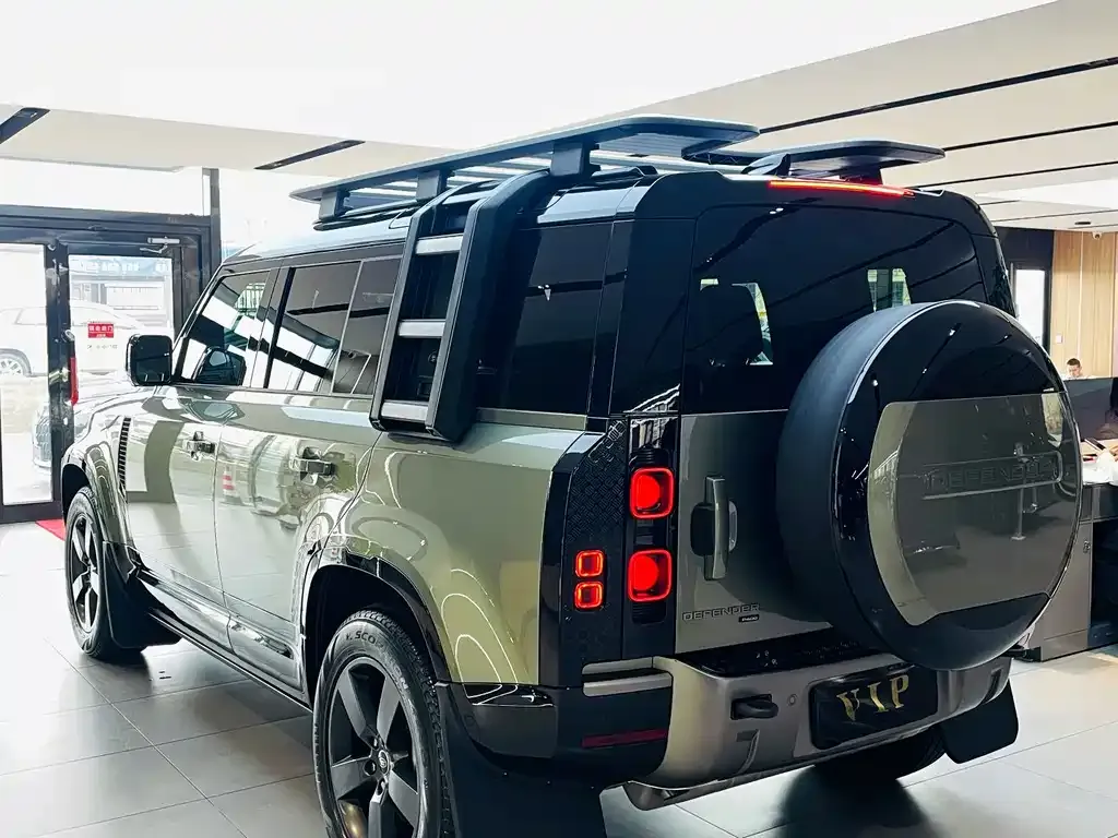 Land Rover Defender 2023 из CN, фото 6