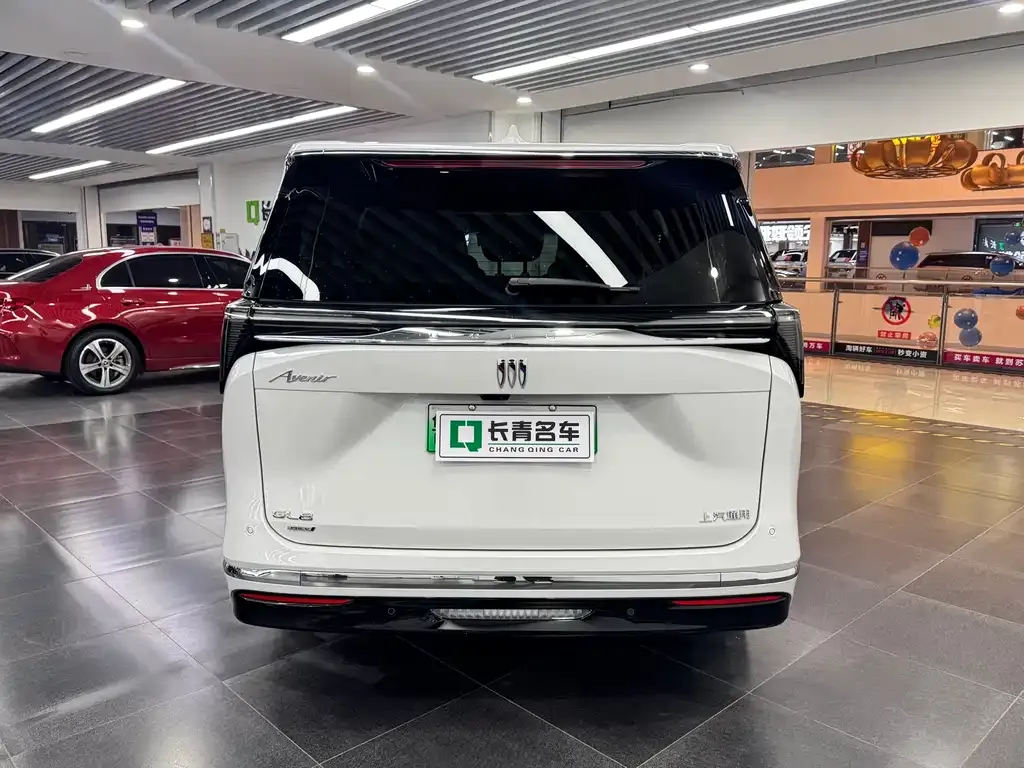 Buick GL8 Hybrid 2024 из CN, фото 4