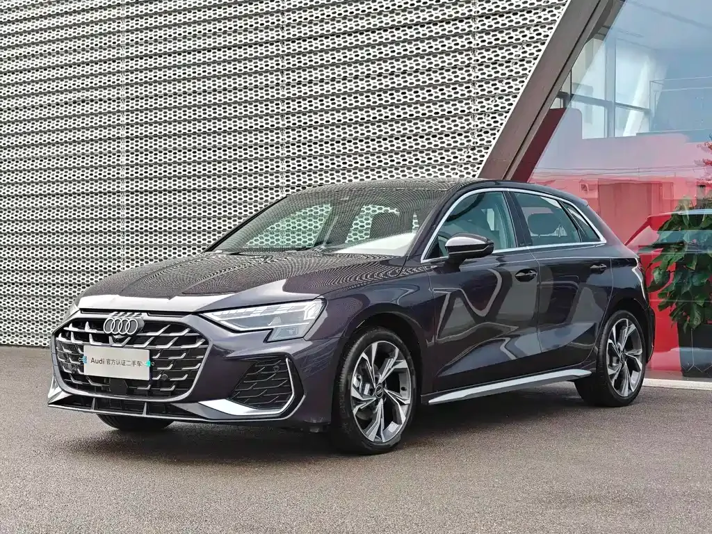 Audi A3 2024 из CN, фото 1