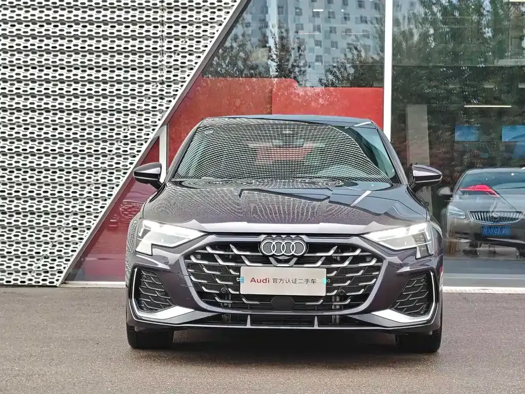 Audi A3 2024 из CN, фото 2