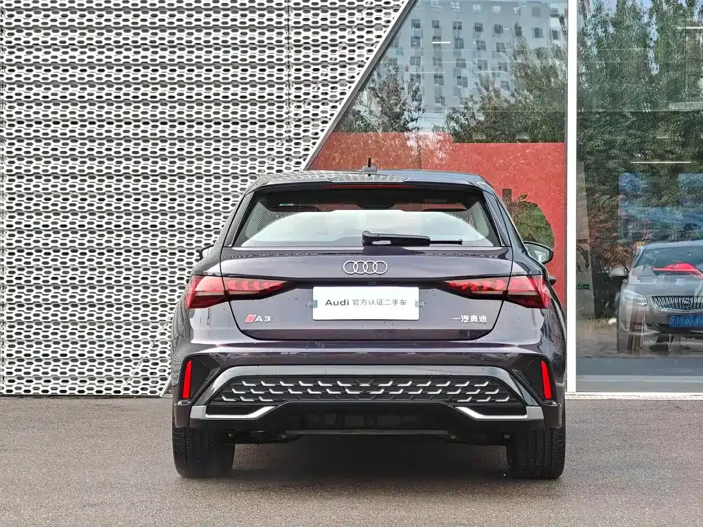 Audi A3 2024 из CN, фото 4