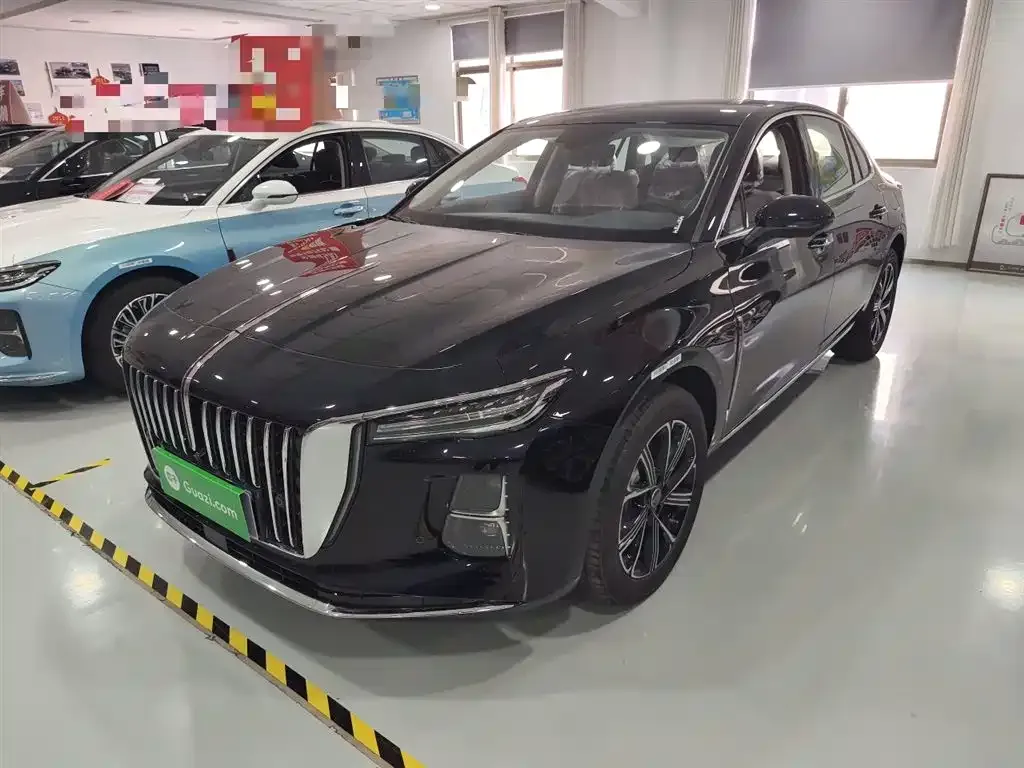 Hongqi H5 PHEV 2025 из CN, фото 1