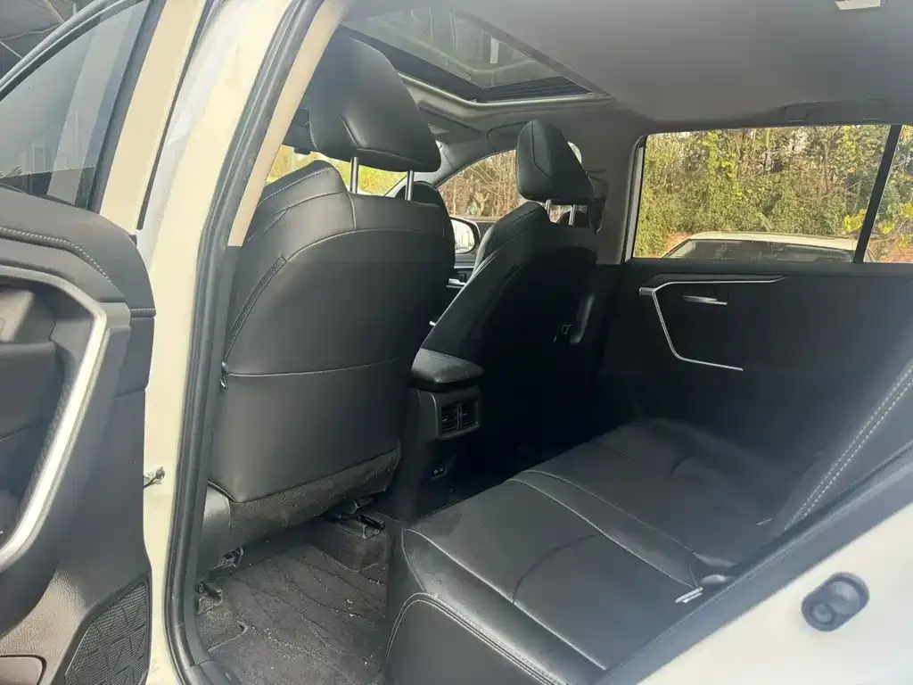 Toyota Wildlander 2022 из CN, фото 6
