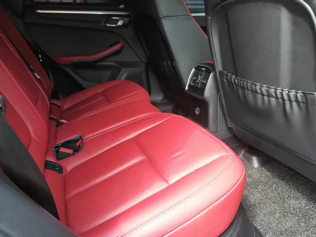 Porsche Macan 2024 из CN, фото 7