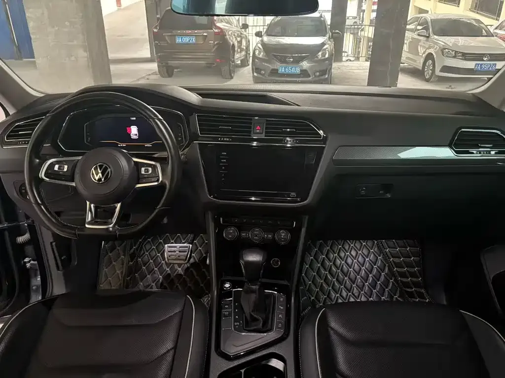 Volkswagen Tiguan L 2021 из CN, фото 5