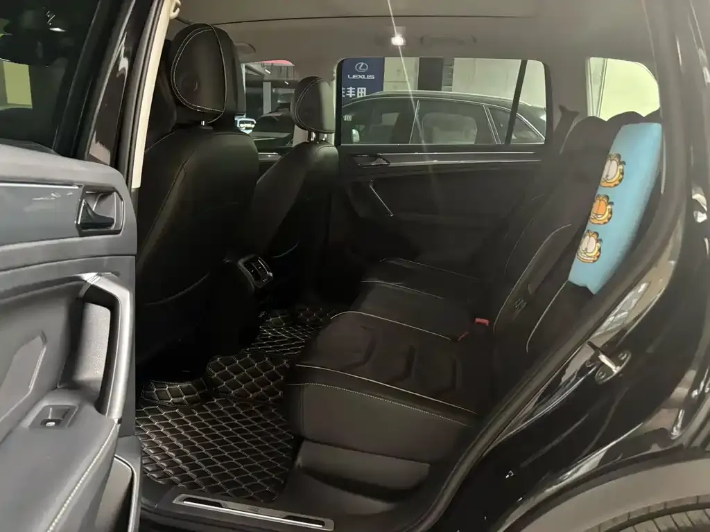 Volkswagen Tiguan L 2021 из CN, фото 6