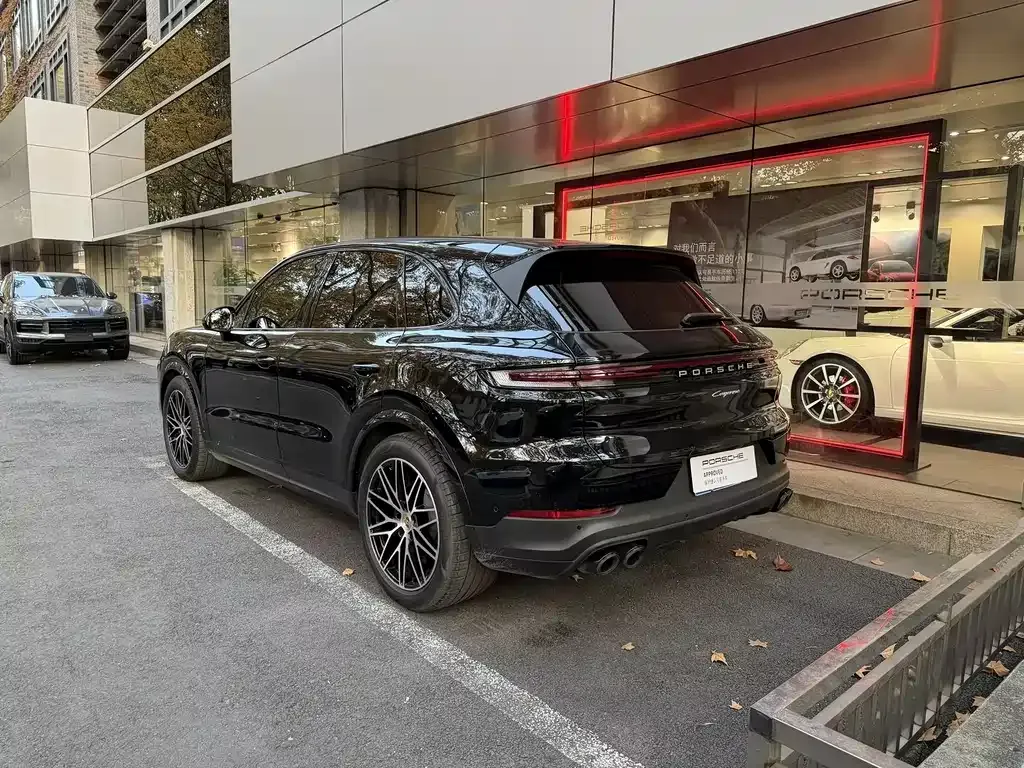 Porsche Cayenne 2024 из CN, фото 4