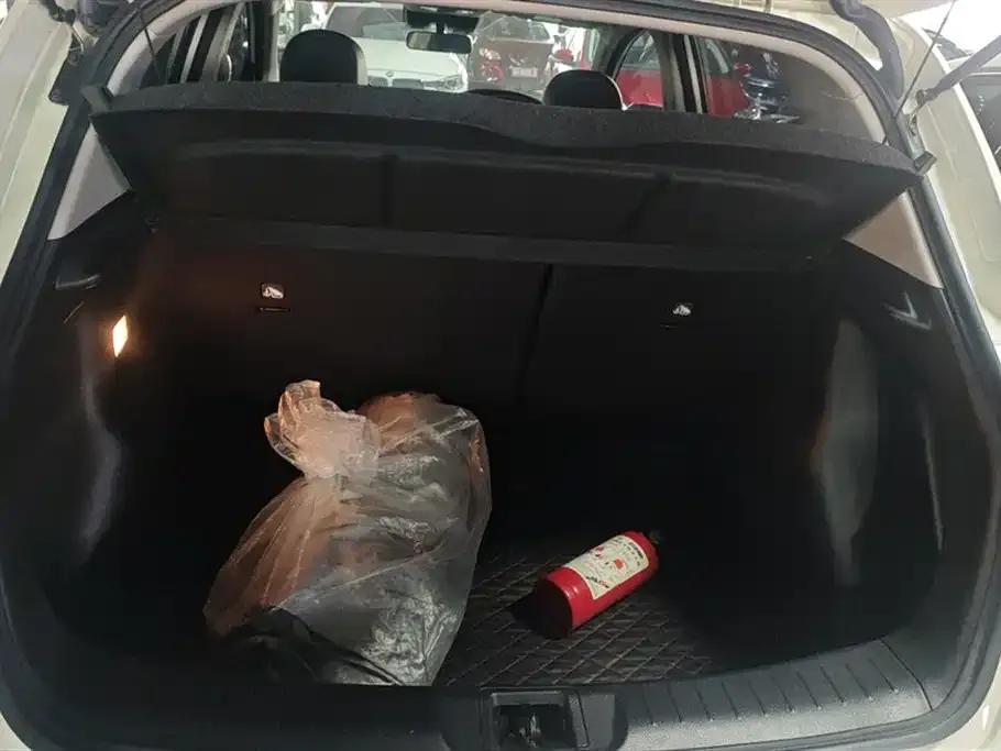 Nissan Tiida 2022 из CN, фото 4