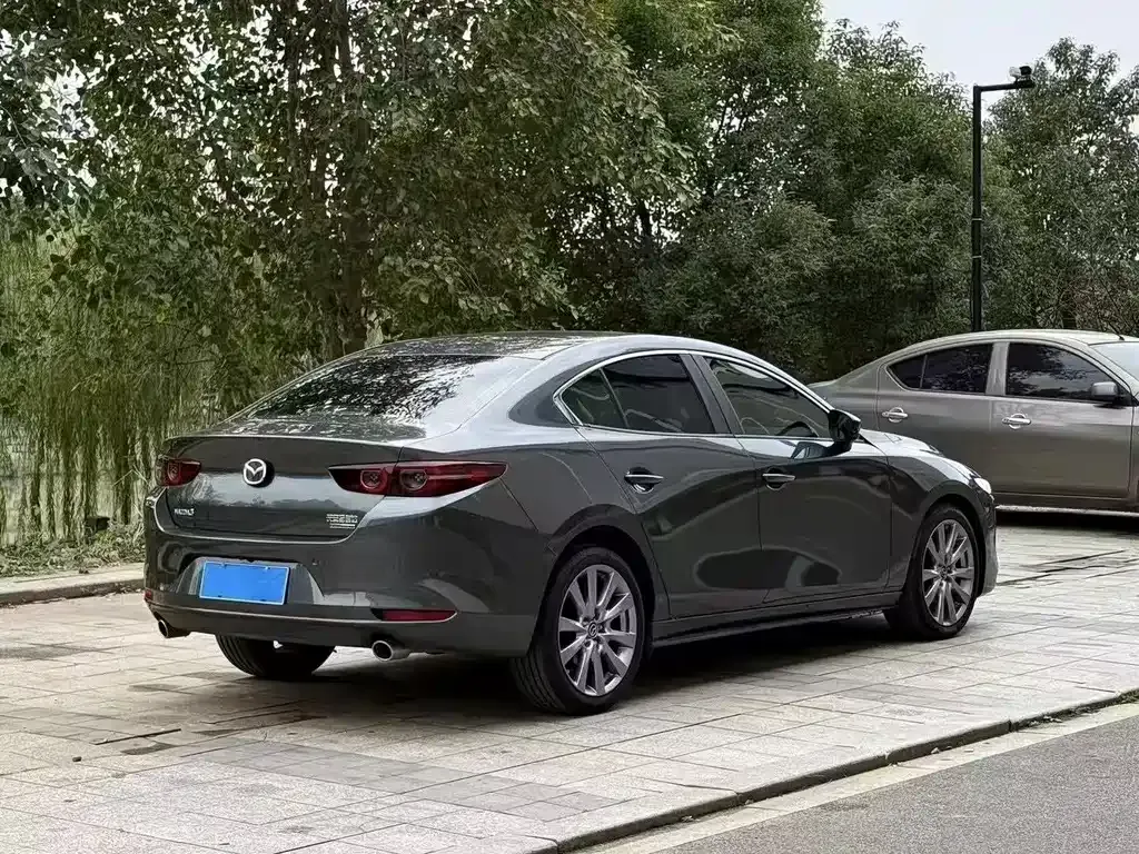 Mazda 3 Axela 2023 из CN, фото 8