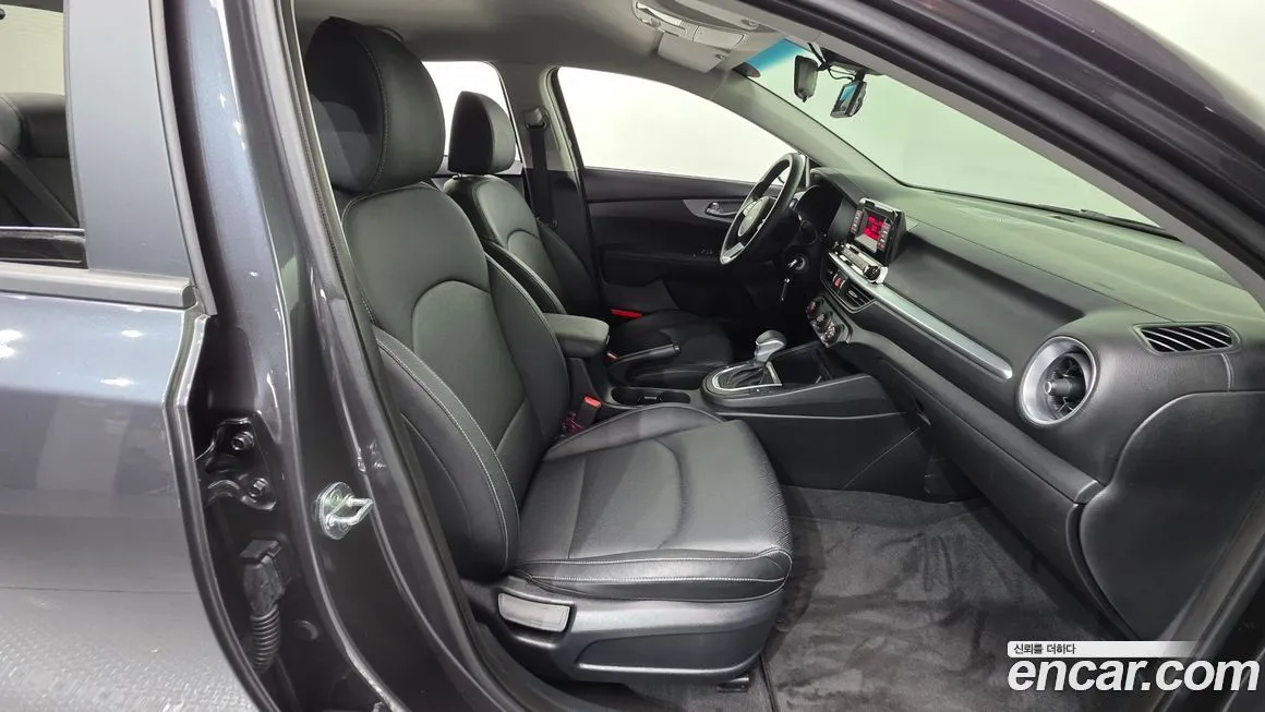 Kia K3 2022 из KR, фото 10