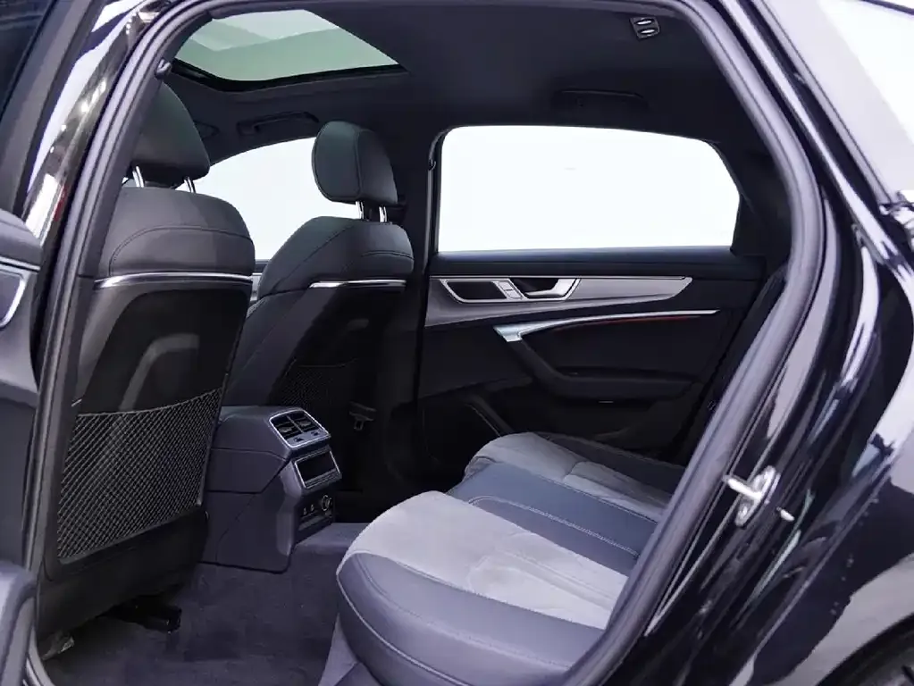 Audi A6L 2025 из CN, фото 10