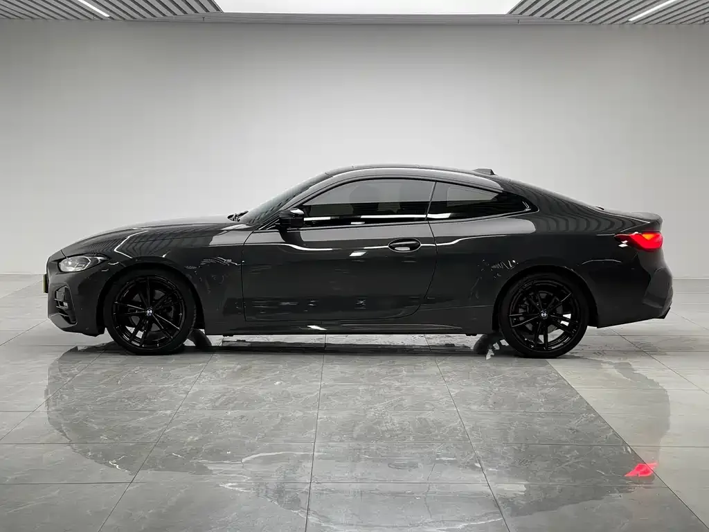 BMW 4 Series 2023 из CN, фото 7