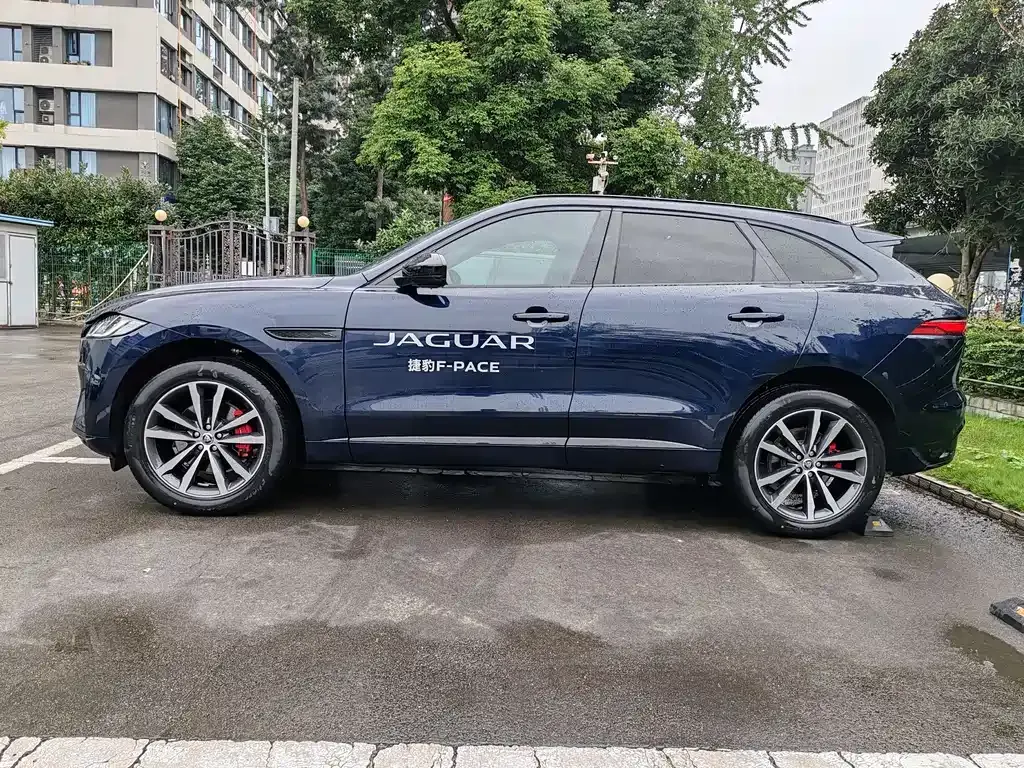 Jaguar F-PACE 2023 из CN, фото 2