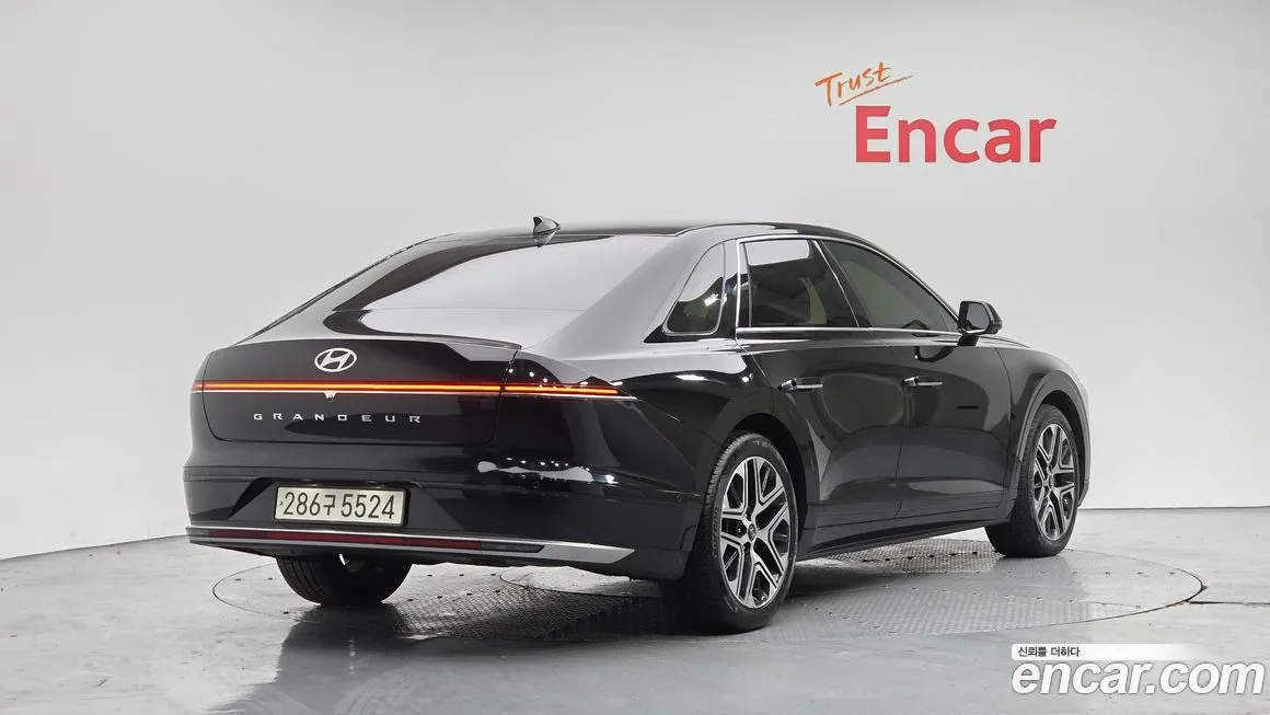 Hyundai Grandeur 2023 из KR, фото 2