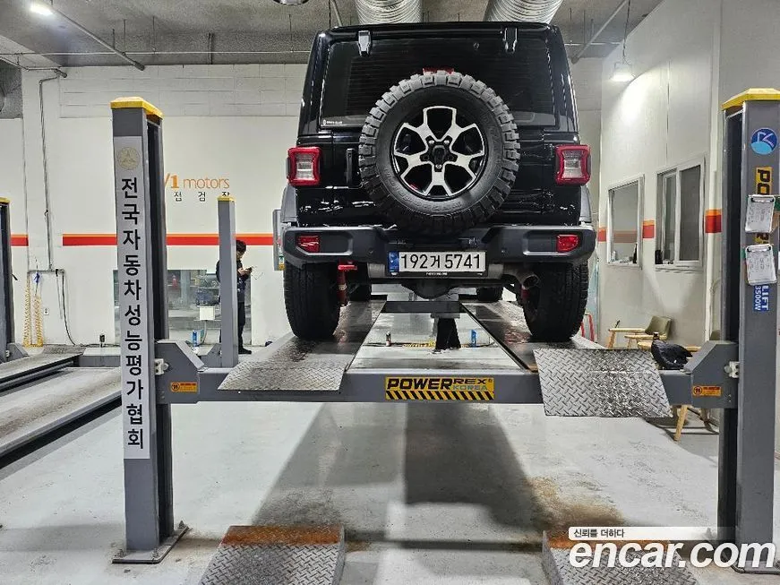 Jeep Wrangler 2022 из KR, фото 2