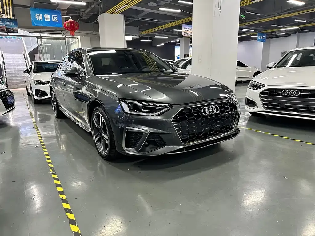 Audi A4L 2021 из CN, фото 1