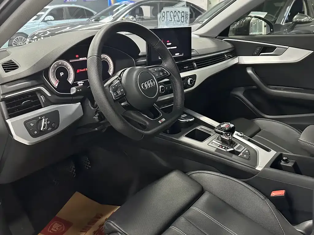 Audi A4L 2021 из CN, фото 4