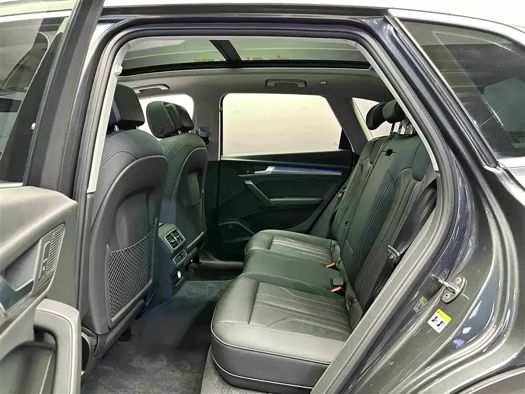 Audi Q5L 2023 из CN, фото 6
