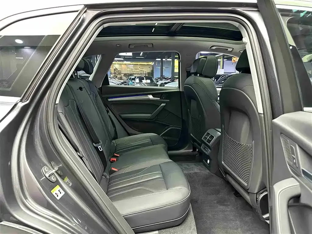 Audi Q5L 2023 из CN, фото 7