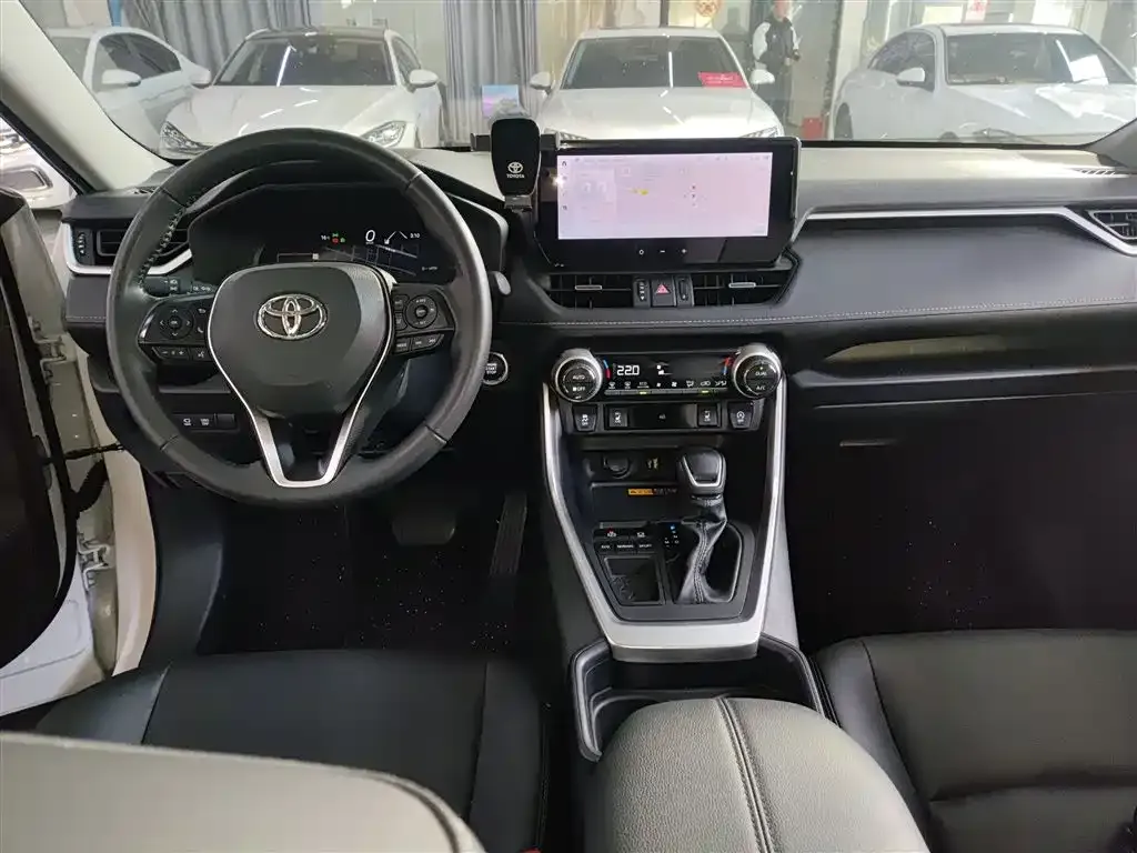 Toyota RAV4 2024 из CN, фото 10