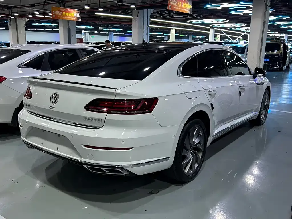 Volkswagen CC 2022 из CN, фото 10