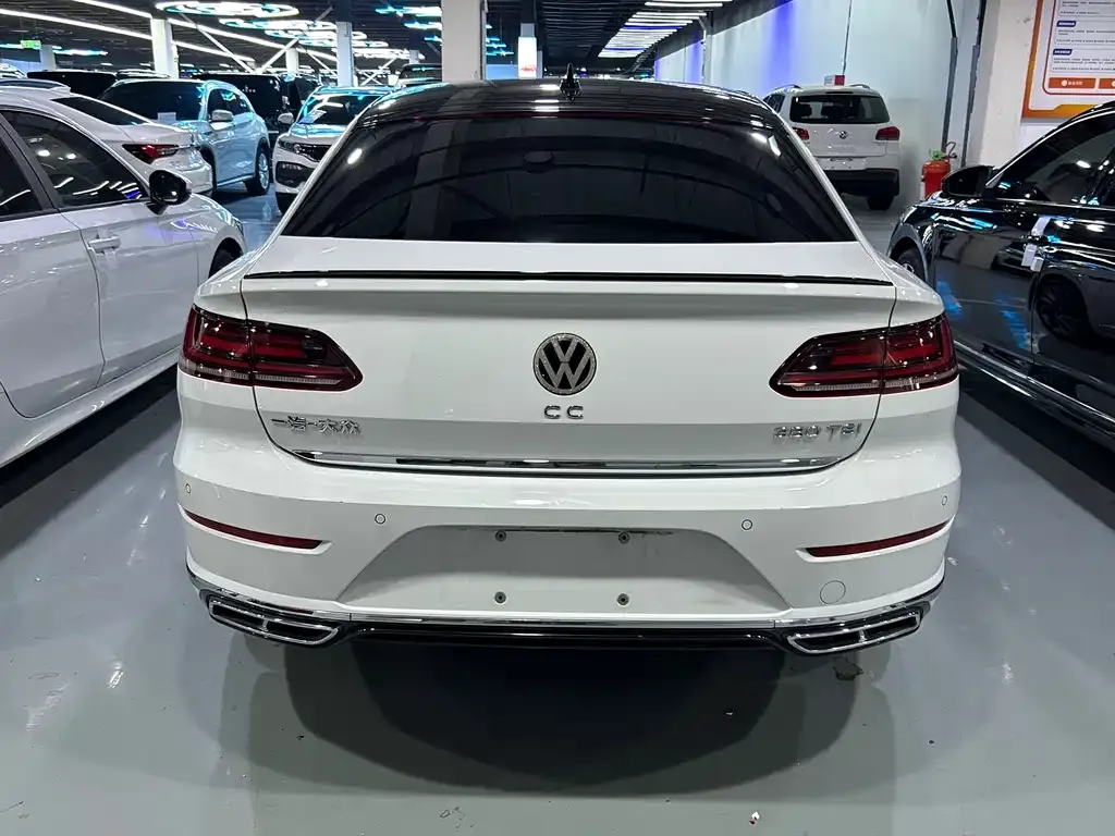 Volkswagen CC 2022 из CN, фото 9