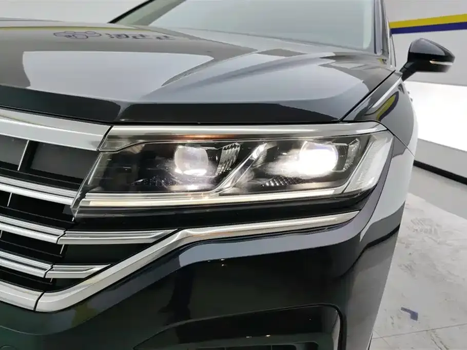 Volkswagen Touareg 2024 из CN, фото 5