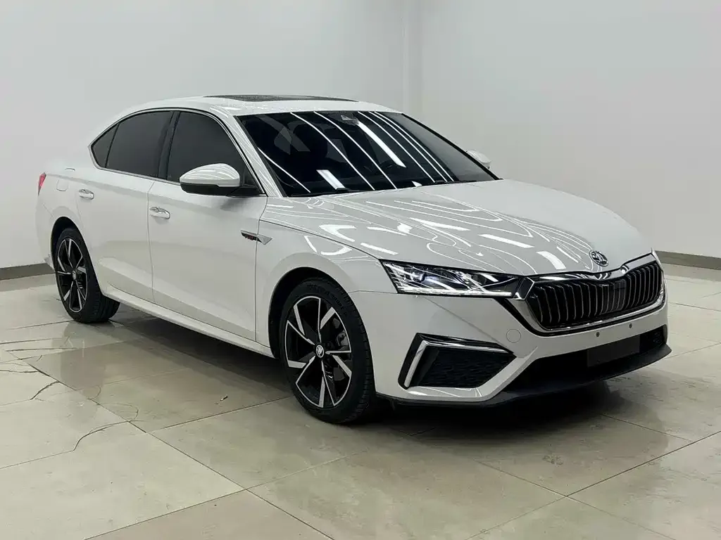 Skoda Octavia 2022 из CN, фото 2