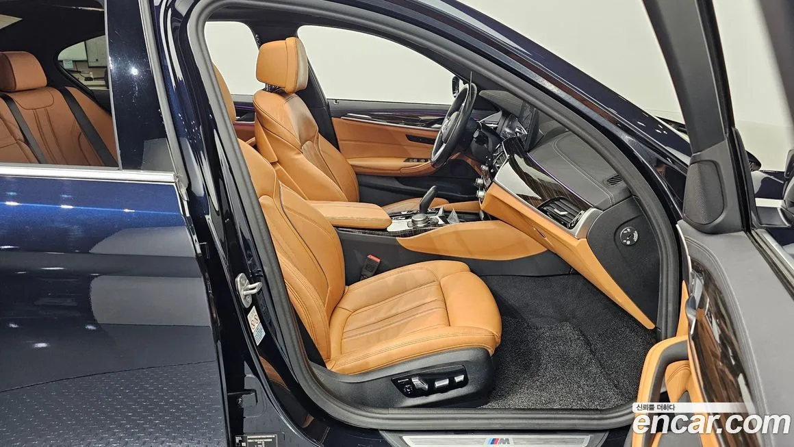 BMW 5-Series 2022 из KR, фото 10