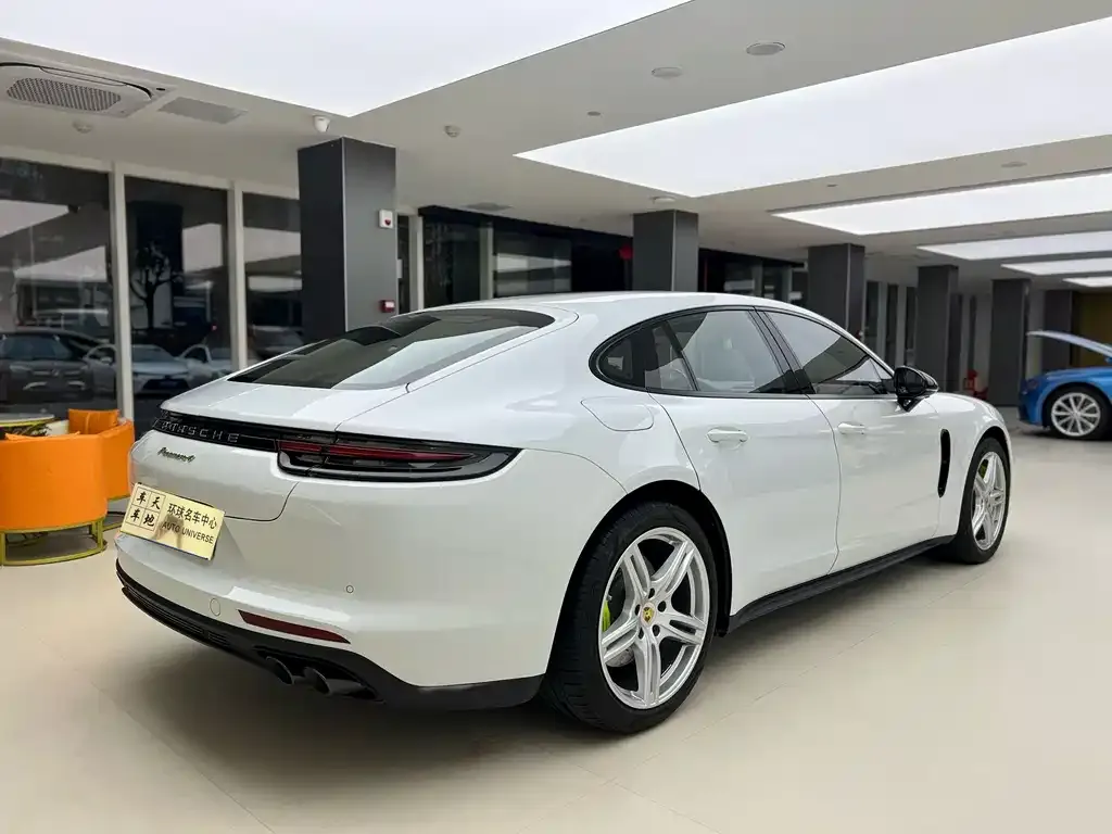 Porsche Panamera Hybrid — фото 4