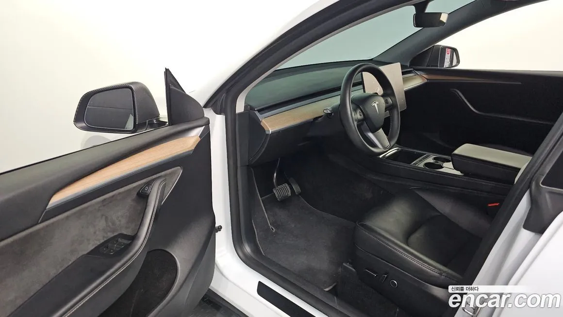 Tesla Model Y 2024 из KR, фото 10
