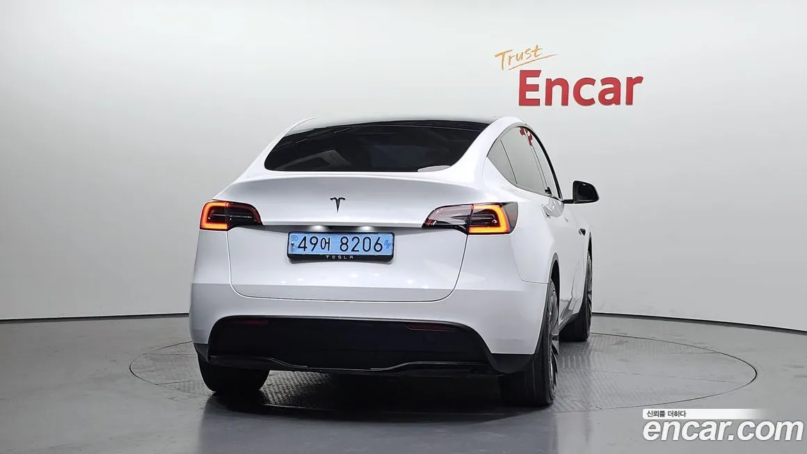 Tesla Model Y 2024 из KR, фото 4