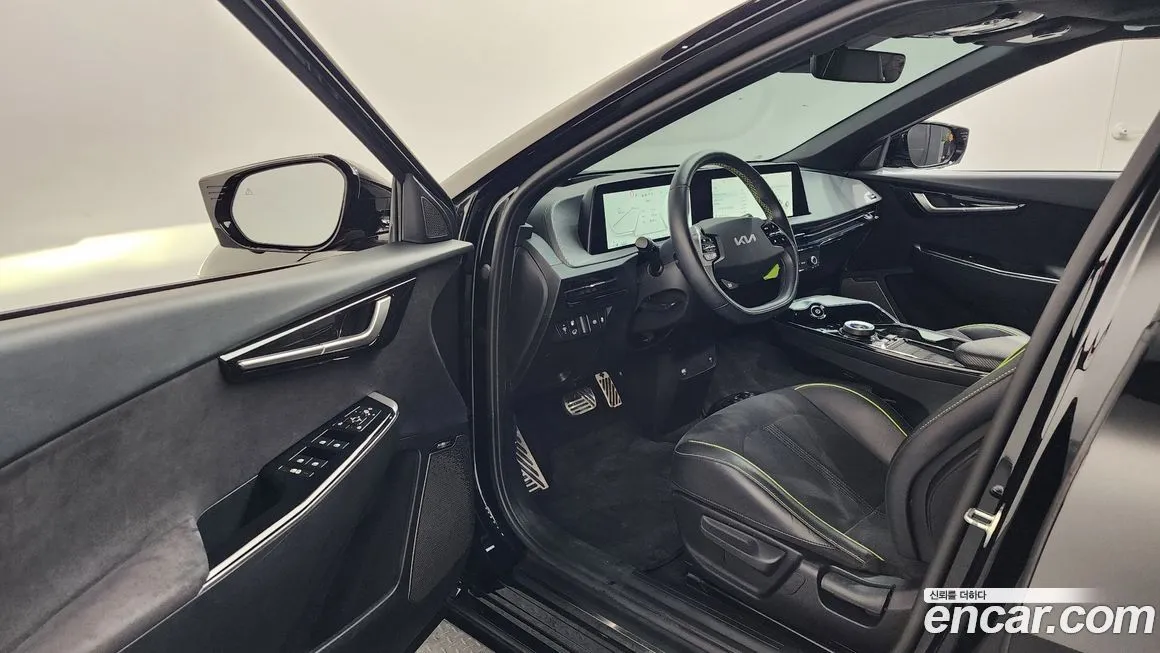 Kia EV6 2023 из KR, фото 10