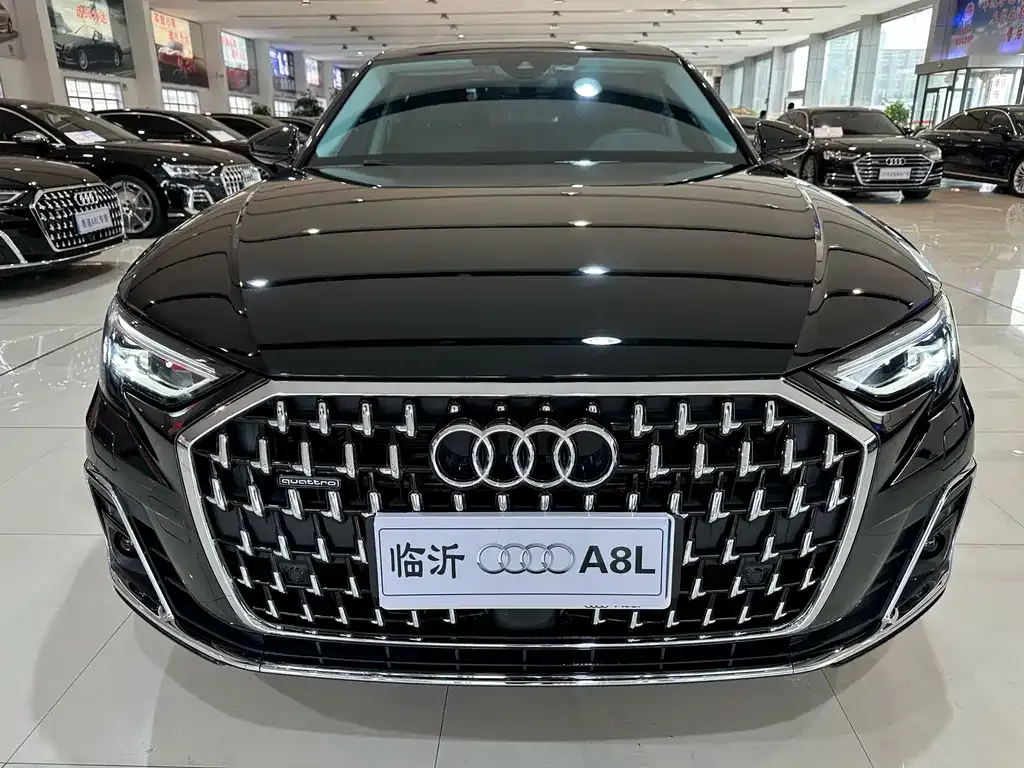 Audi A8 2023 из CN, фото 1